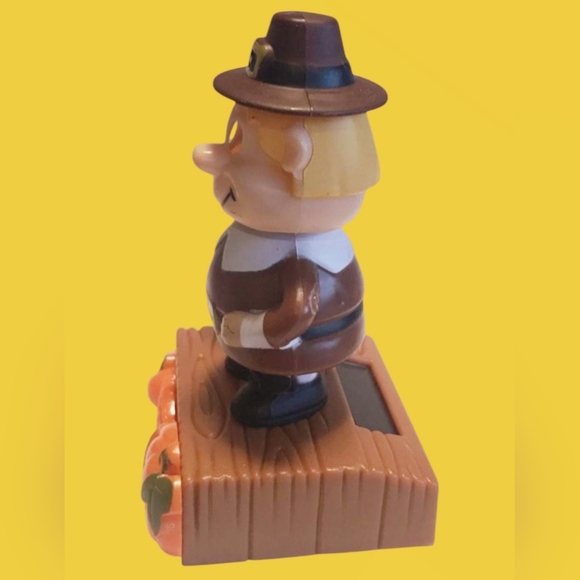 SOLAR POWER DANCING BOBBLEHEAD SUN-CATCHER PILGRIM BOY ~ THANKSGIVING 2016 - Picture 3 of 6